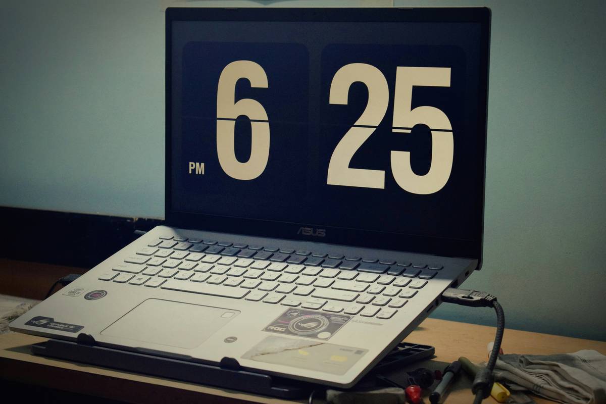 Why Your Time Scheduler Tool Isn’t Working (And What Actually Does)